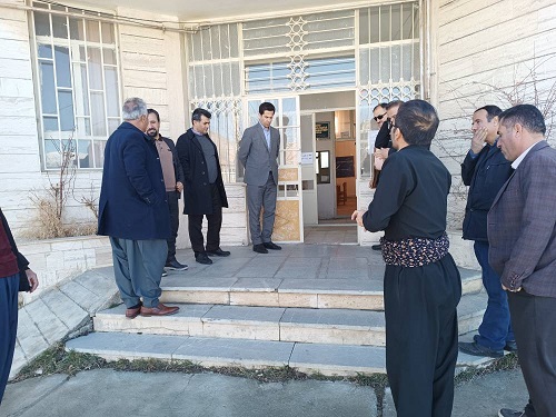 بازدید مسئولان شهرستانی از کتابخانه