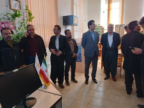 بازدید مسئولان شهرستانی از کتابخانه